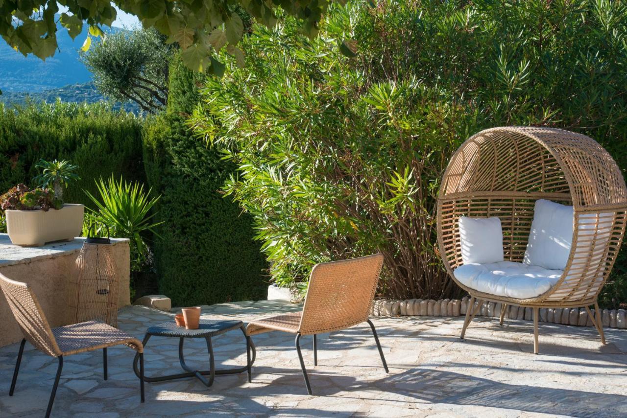Bastide Les 3 Portes Saint-Paul-de-Vence Bagian luar foto