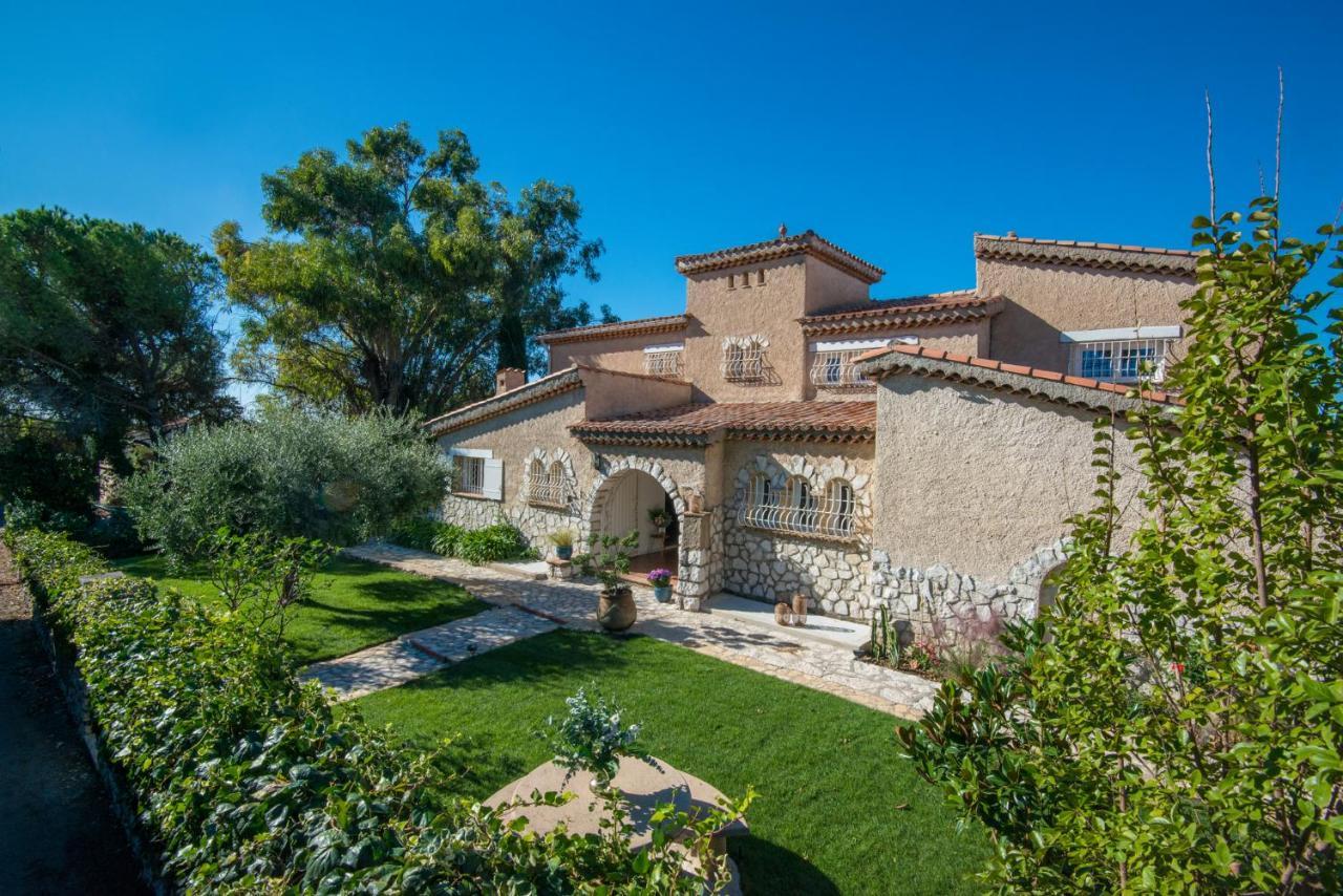 Bastide Les 3 Portes Saint-Paul-de-Vence Bagian luar foto