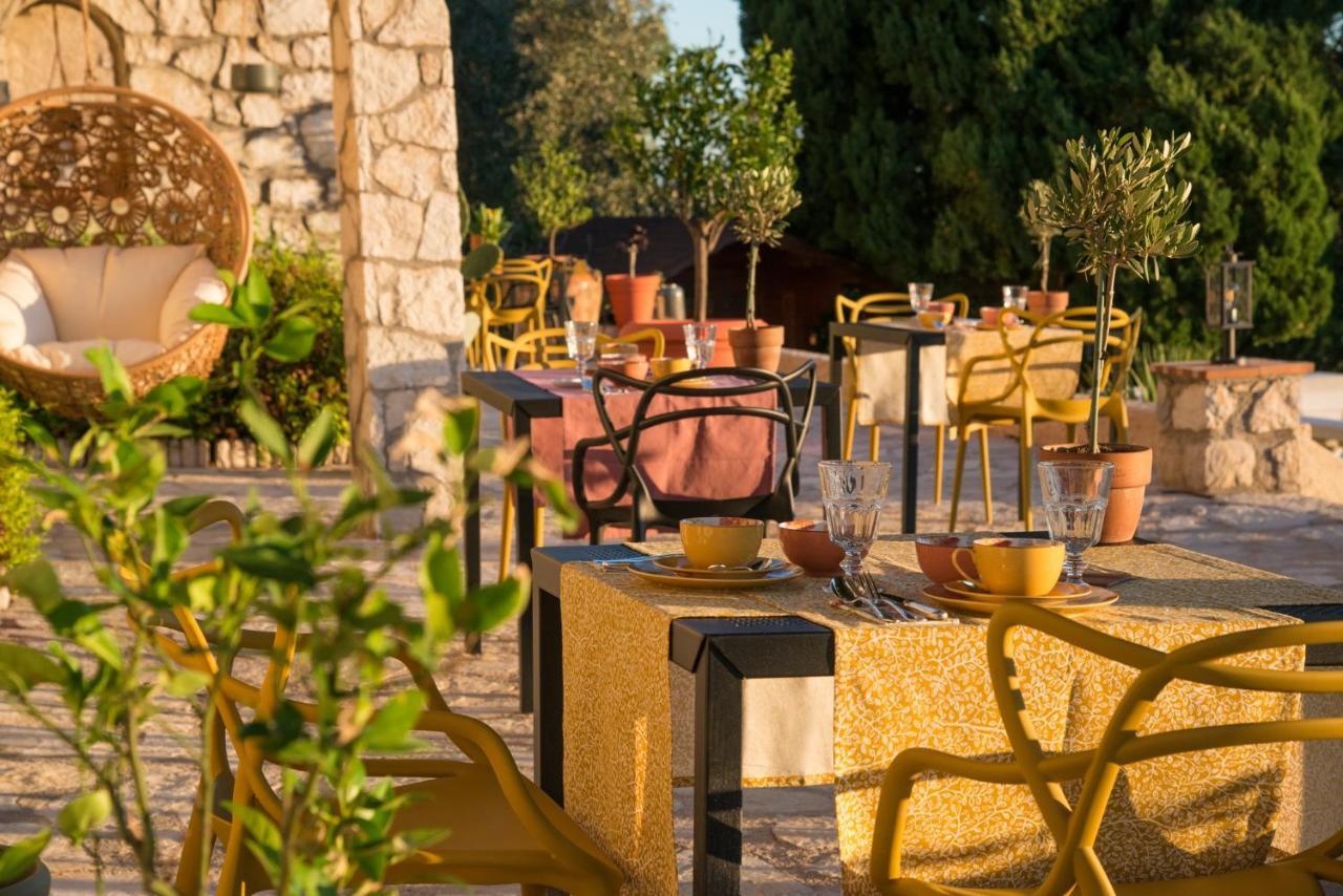 Bastide Les 3 Portes Saint-Paul-de-Vence Bagian luar foto